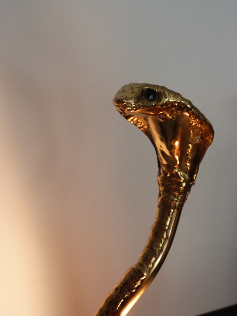 A stunning cobra lamp by Henri Fernandez in gilt brass and agate - France 1970's